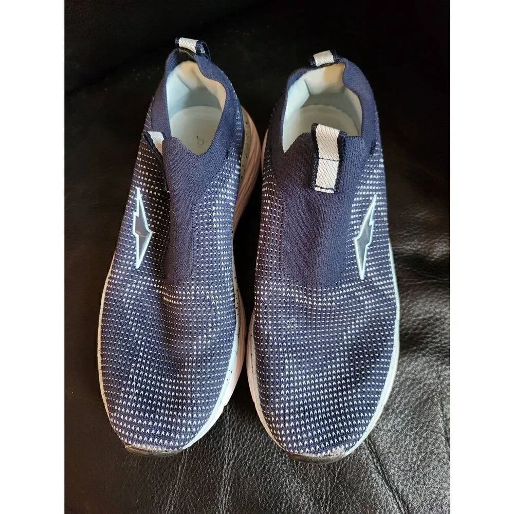 Avia Women's slip on navy blue tennis shoes size 6